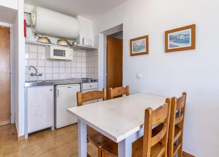 Aparthotel O7 Vista Blanes Cala'N Blanes (Menorca)